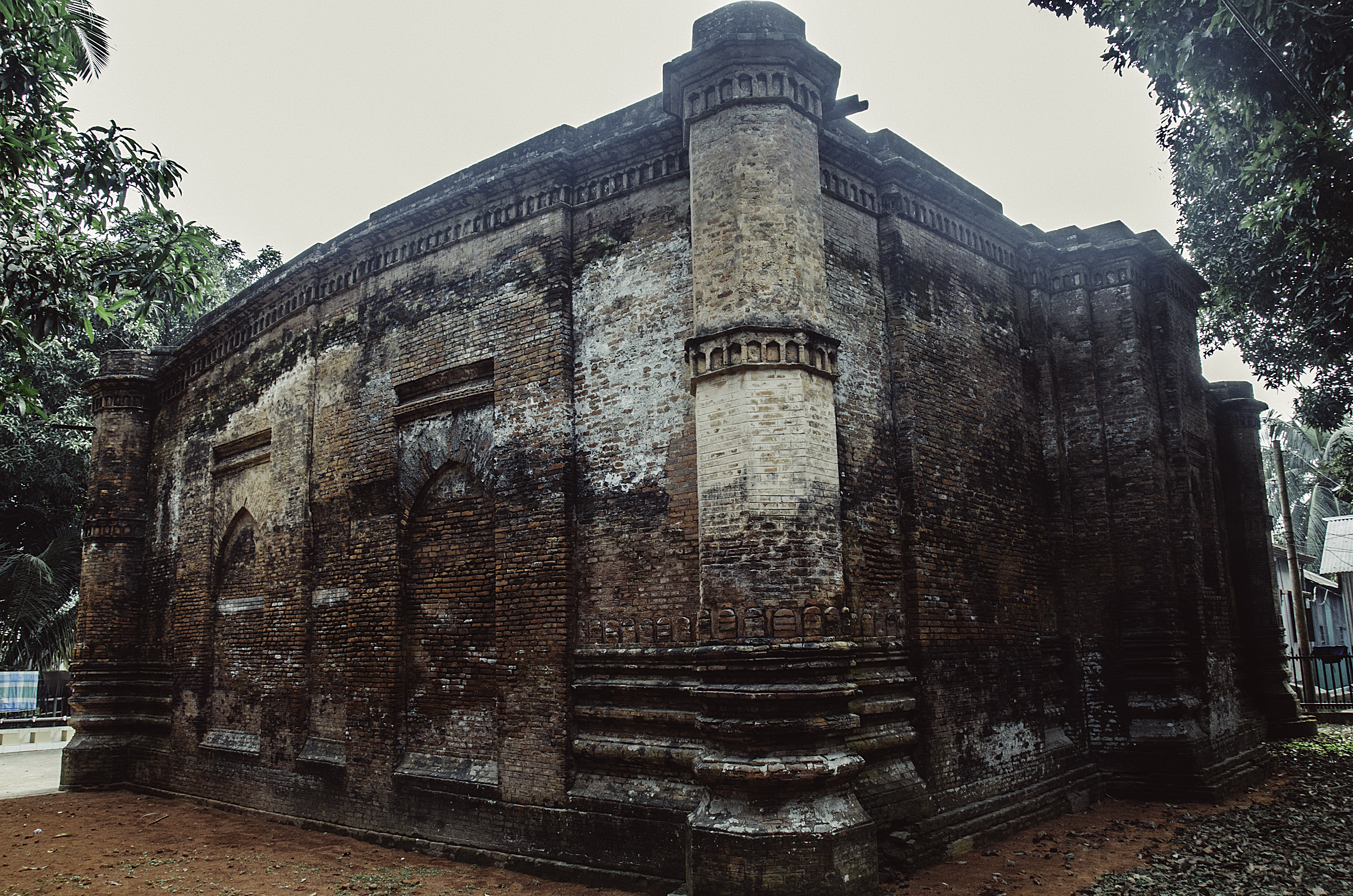 Baba Adam Mosque full view
